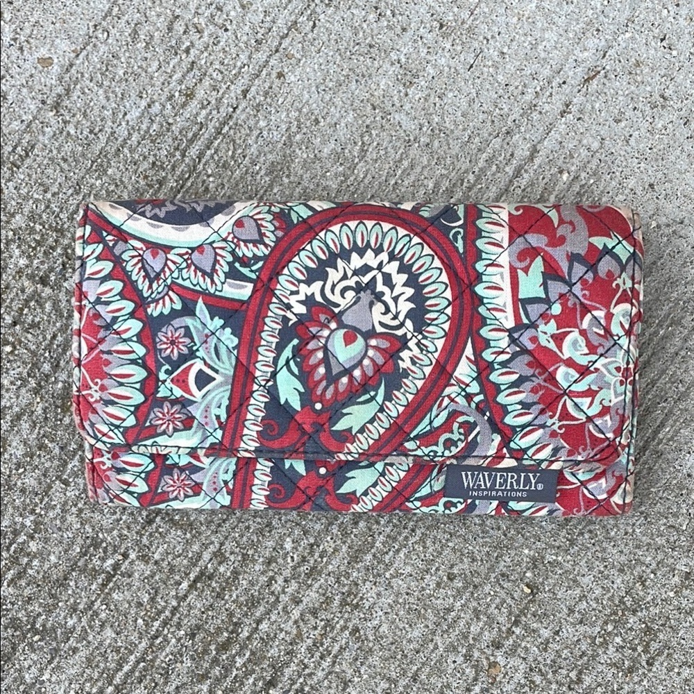 Waverly Inspirations Quilted Paisley Floral Cloth Wallet Large Trifold